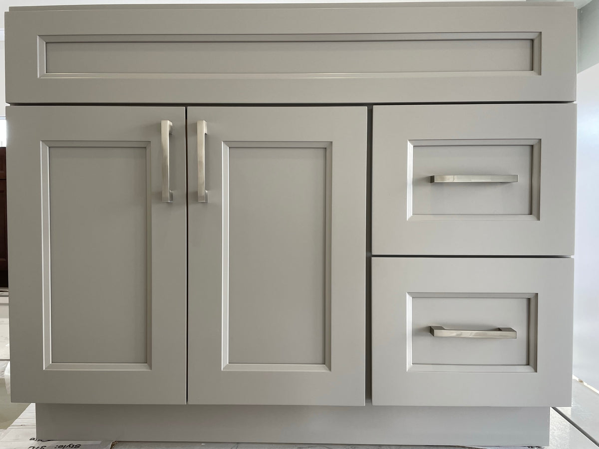 42'' Solid Wood Vanity with Quartz Countertop - White/Grey