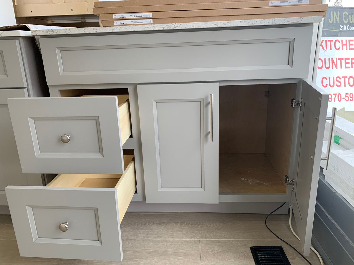 42'' Solid Wood Vanity with Quartz Countertop - White/Grey